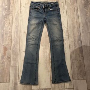 American Eagle / Size 2 / Skinny Kick